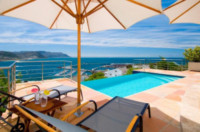 Azure View Luxury Apartment